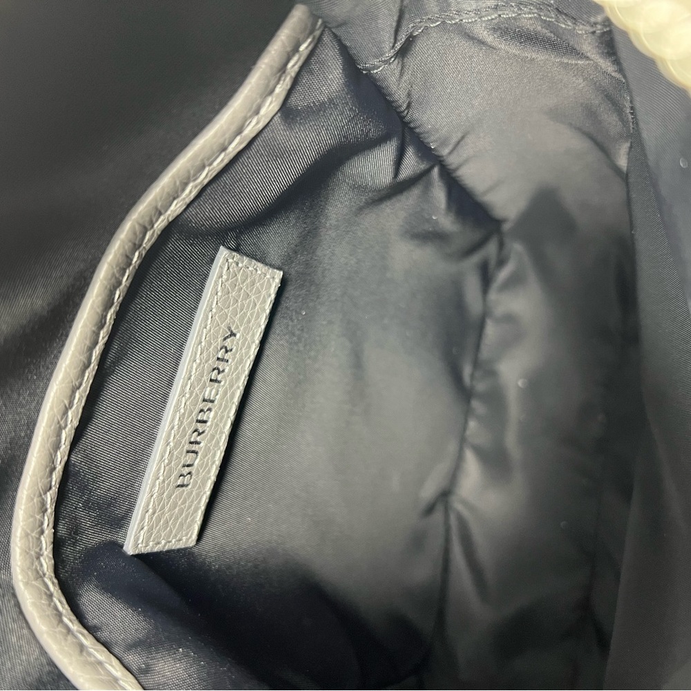 New Burberry leather messenger bag Thornton Small Messenger Bag Crossbody bag - Picture 7 of 10